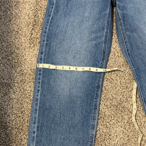 American Eagle Outfitters Super High Rise Baggy Straight Distressed Jeans - Picture 7 of 12